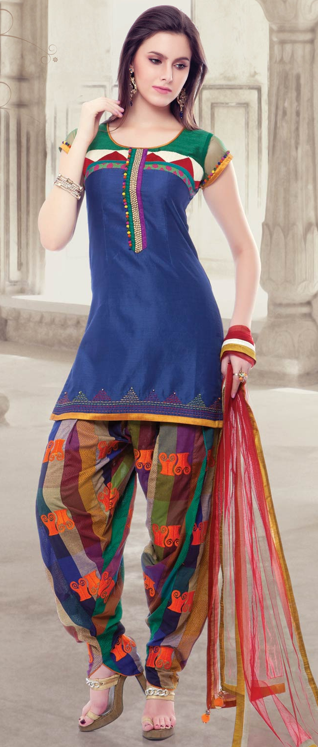 Vibrant and Lively Indian Wear Clothes from Punjab ...