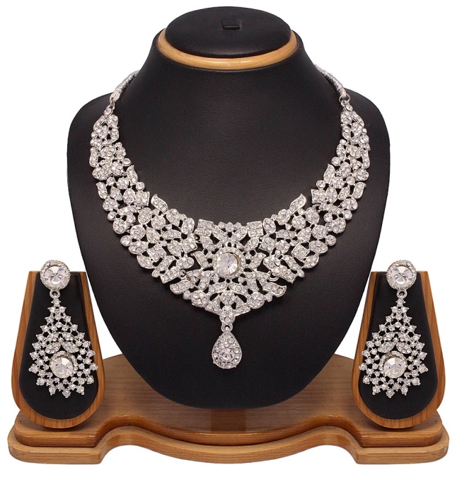 White Austrian Diamond Studded Necklace Set